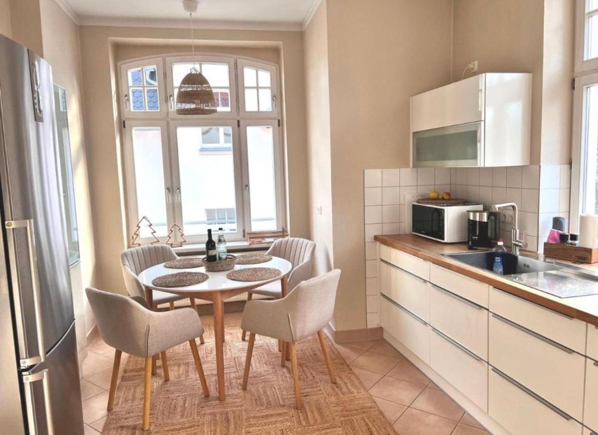 Feine Apartments In Der Suedstadt Von Erfurt Mit Kostenlosen Stellplatz & Flasche Wein Zur Begruessung Экстерьер фото